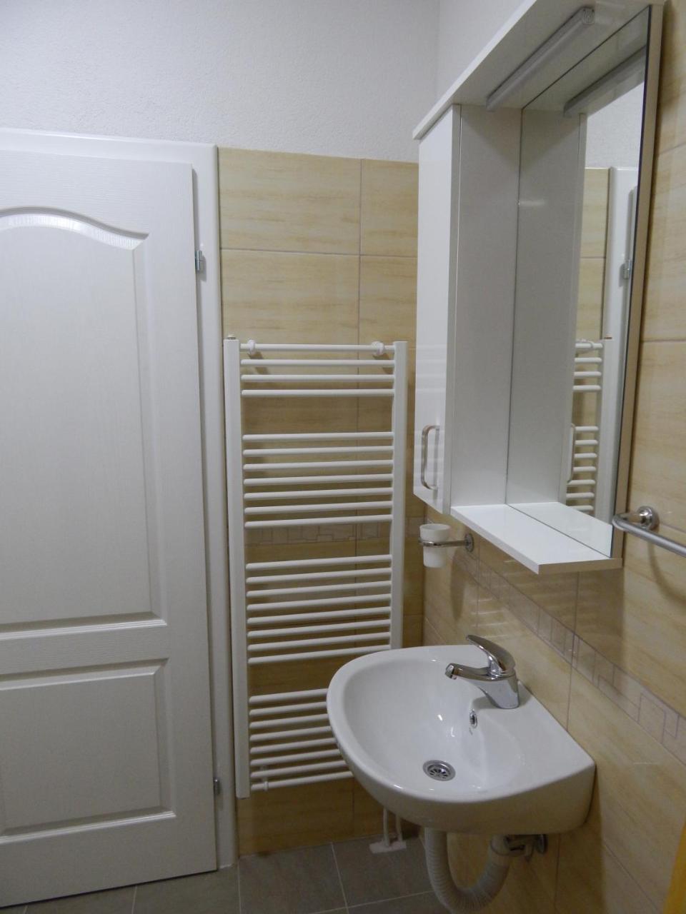 Apartments S&S Konjic Esterno foto